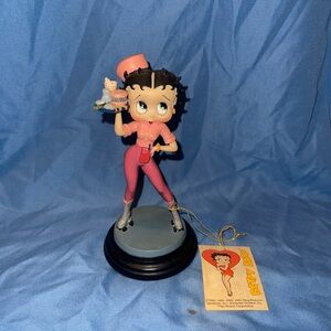 Betty boop roller skate waitress figure